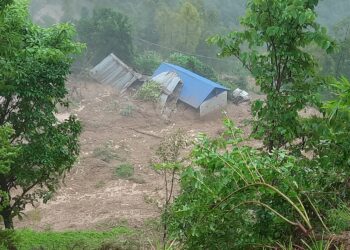 पहिरोले रोशी–९ रजबासको झिल्केटोल र देउराली बस्ती पुरै विस्थापित