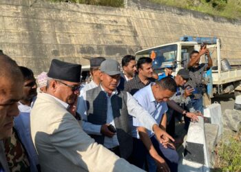 वीपी राजमार्ग अवलोकन गर्न गृहमन्त्री लेखक कटुन्जेमा, तत्काल राहत र पुनस्थापनको माग