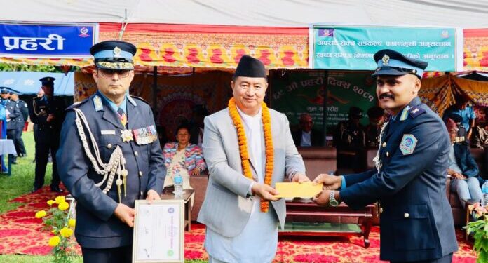 इप्रका मंगलटारका प्रमुख कृष्ण गिरी “उत्कृष्ट अनुसन्धानकर्ता पुरस्कार”बाट सम्मानित