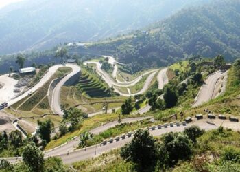 आजबाट बिपी राजमार्ग पुनः सञ्चालनमा, सुख्खा पहिरो झर्ने सम्भावना भने कायमै