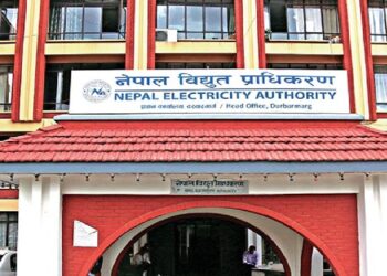 बक्यौता नतिर्ने उद्योगहरुकोे विद्युत लाइन काट्न सुरु