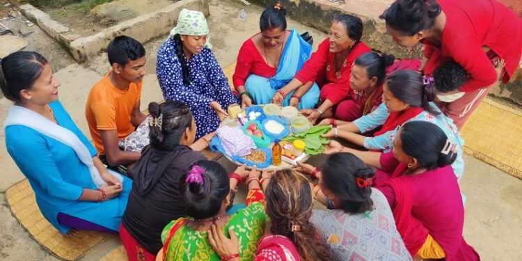 रामेछापमा आमा समूहले शुरू गरे गर्भवती पोषण नाङ्लो कार्यक्रम
