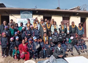 अमर प्राविका विद्यार्थीलाई रोटरी क्लव अफ काभ्रे बनेपाले सहयोग गर्यो न्यानो कपडा, झोला, स्टेसनरी र सरसफाइका सामान