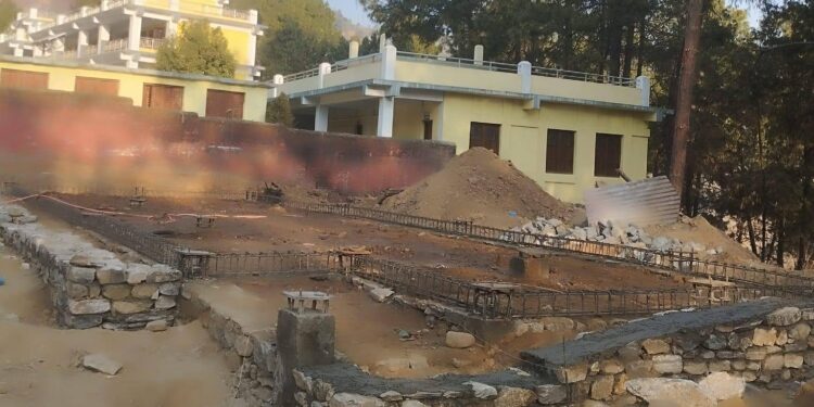 रोशी–२ नारणथानमा अस्थायी अस्पताल निर्माण कार्य धमाधम