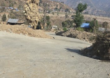 रोशी–३ को शिखर छाप भन्ज्याङ ताराखसे पोखरी गोकुले सडकमा ढलान