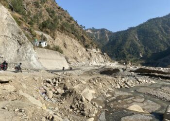 बिपी राजमार्गको क्षतिग्रस्त खण्ड पुनर्निर्माण गरिंदै