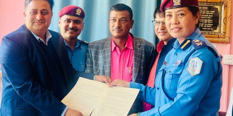 भकुण्डेबेशी र पोखरीनारायणस्थानमा प्रहरी चौकी भवन निर्माणका लागि जग्गा हस्तान्तरण