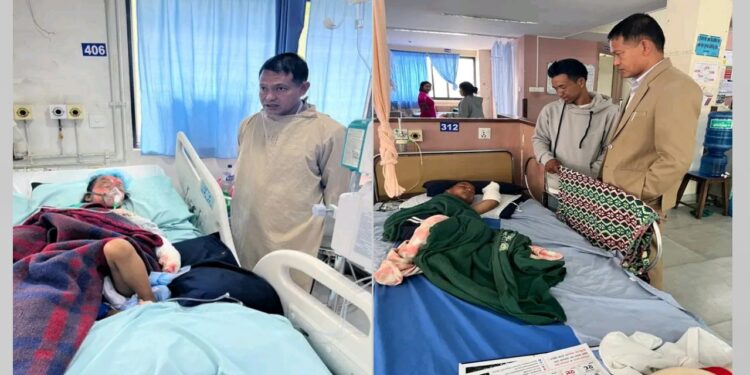 आगोलागीमा घाईते बालबालिकाको स्वास्थ्य अवस्था बुझ्न अध्यक्ष लामा अस्पतालमा