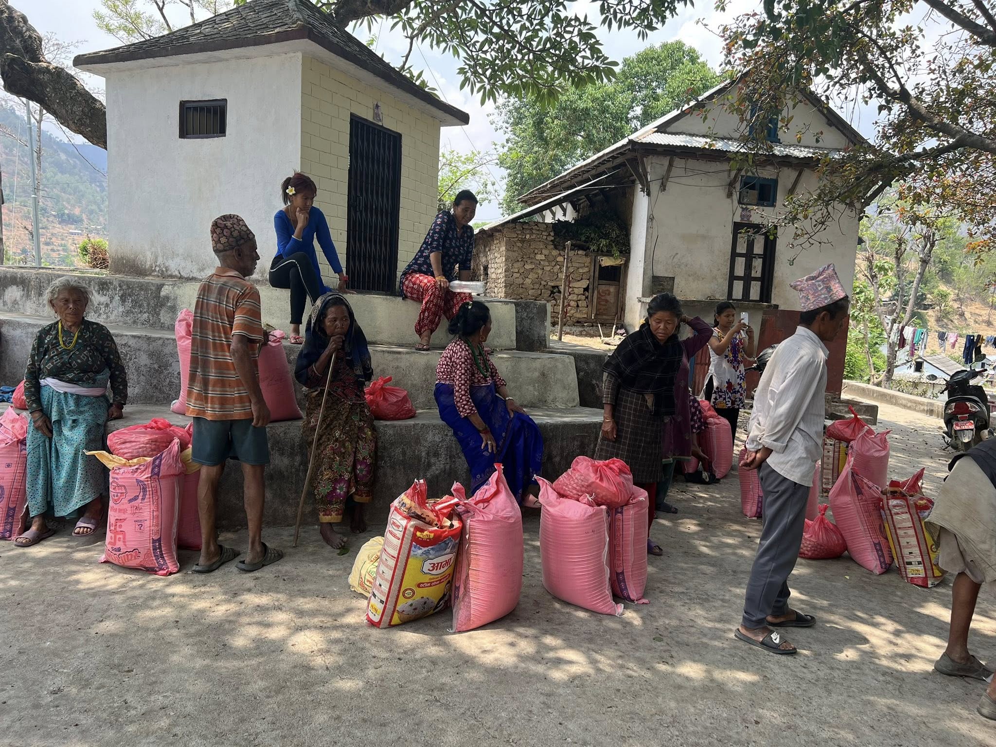 रेडियो रोशी १०१.६ मेगाहर्ज