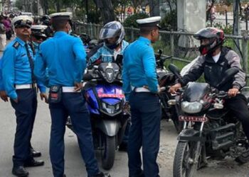 गाडी बन्दको मौका छोपी यात्रुसँग बढी भाडा लिने चालकहरु कारबाहीमा