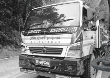 पाँचखालको केराघारीमा ट्रकको ठक्करबाट मोटरसाइकल चालकको मृत्यु