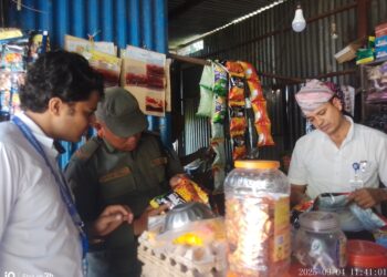 नमोबुद्धमा बजार अनुगमनः म्याद गुज्रेका सामान र होटलमा सरसफाई न्यून