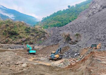 बीपी राजमार्ग पुनर्निमाणको क्रममा ढिस्कोले पुरिएर एक मजदुरको मृत्यु