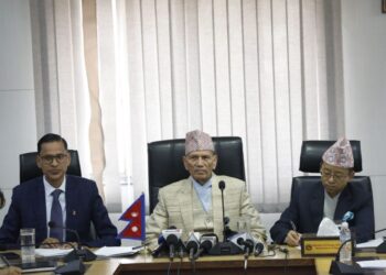 पानीजहाज भाडामा लिएर भए पनि नेपालीको उद्धार गर्छौंः परराष्ट्र सचिव