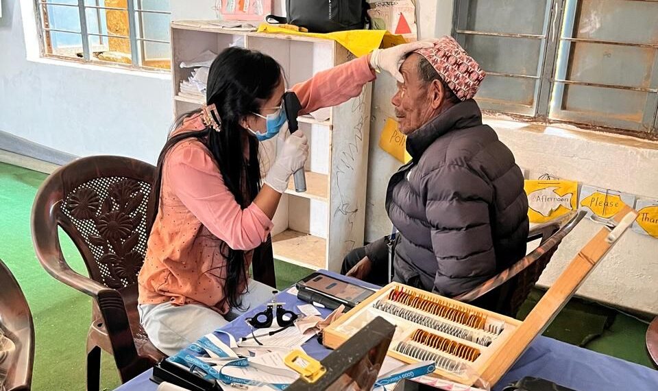 खहरेपाँगुमा निःशुल्क आँखा शिविर सम्पन्नः ९९ जना लाभान्वित